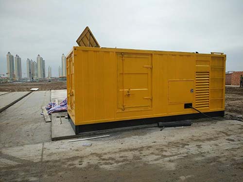 承留镇合同中关于乙方责任导致工期延误的赔偿标准应该如何制定？